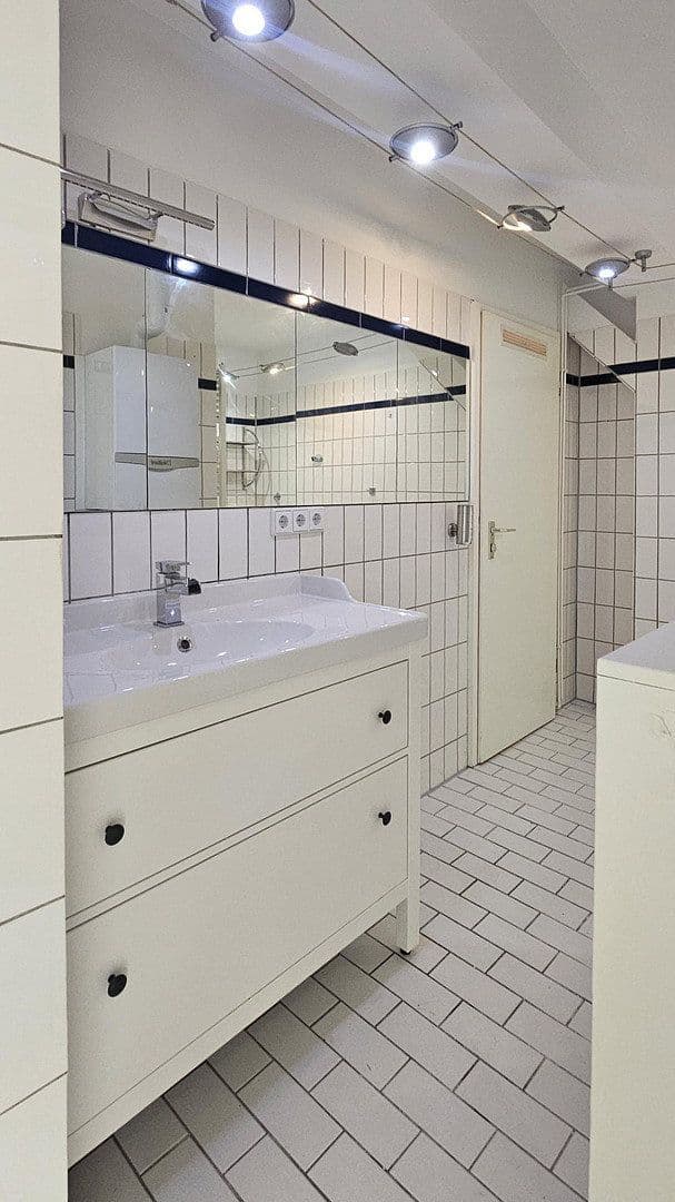 Predaj bytu 3-izbový 115 m², Bernstorffstrasse, Berlin-Tegel, Berlín Predaj bytu 3-izbový 115 m², Bernstorffstrasse, Berlin-Tegel, Berlín