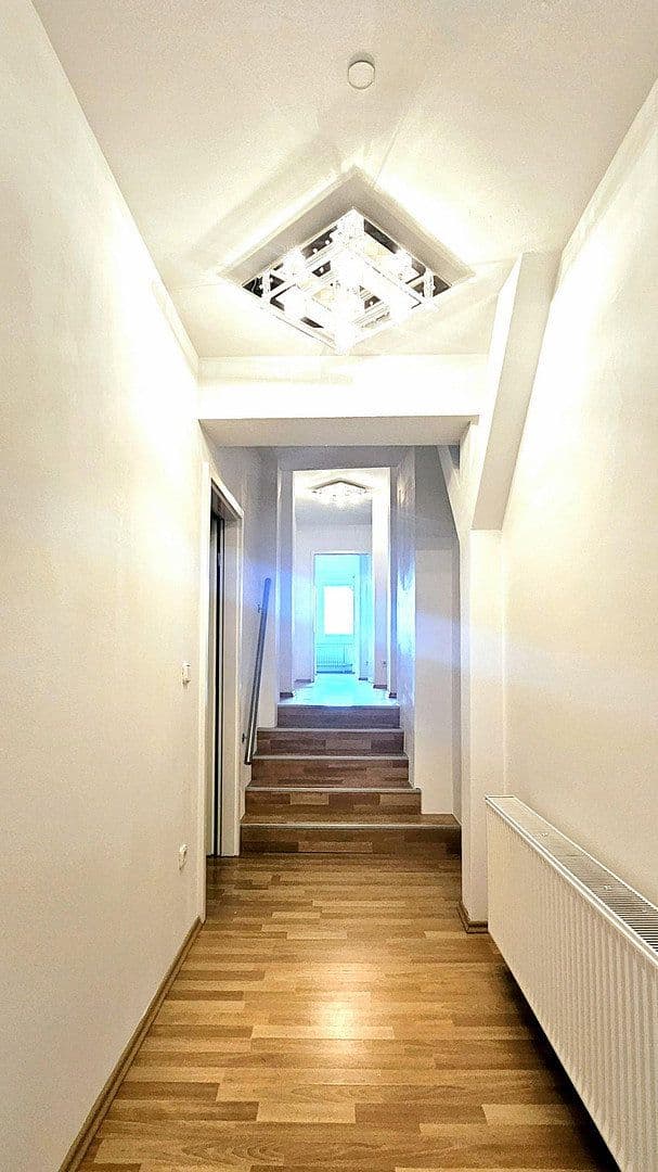 Predaj bytu 3-izbový 115 m², Bernstorffstrasse, Berlin-Tegel, Berlín Predaj bytu 3-izbový 115 m², Bernstorffstrasse, Berlin-Tegel, Berlín