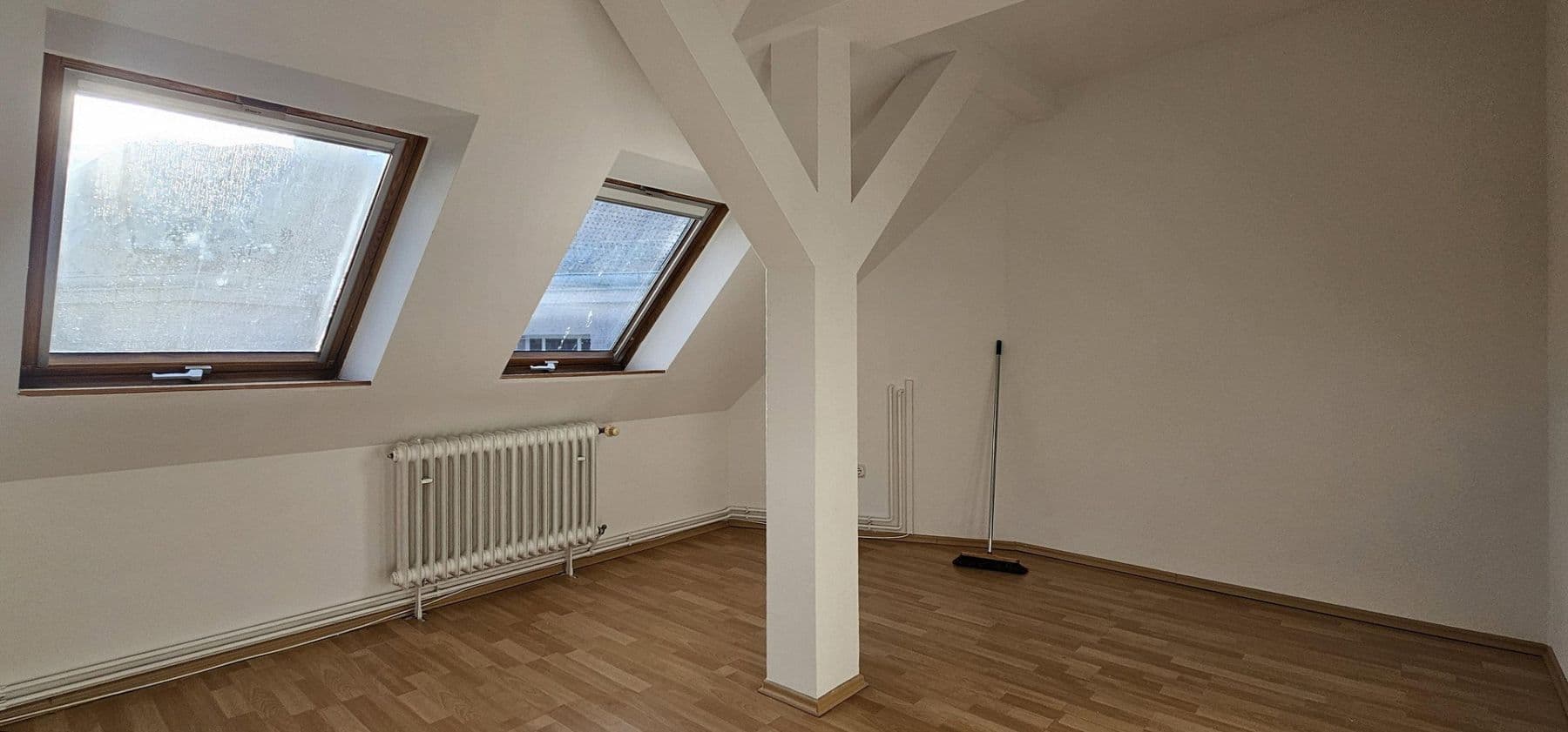 Predaj bytu 3-izbový 115 m², Bernstorffstrasse, Berlin-Tegel, Berlín Predaj bytu 3-izbový 115 m², Bernstorffstrasse, Berlin-Tegel, Berlín