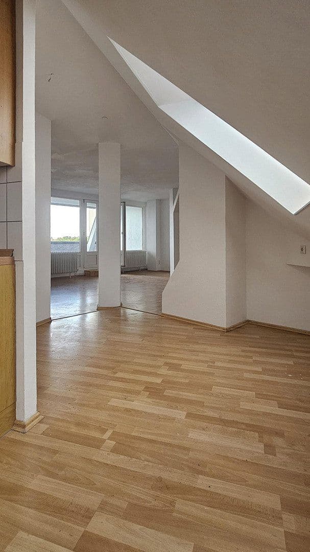 Predaj bytu 3-izbový 115 m², Bernstorffstrasse, Berlin-Tegel, Berlín Predaj bytu 3-izbový 115 m², Bernstorffstrasse, Berlin-Tegel, Berlín