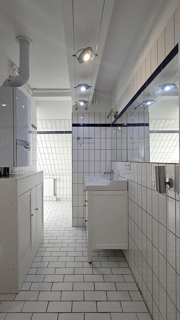Predaj bytu 3-izbový 115 m², Bernstorffstrasse, Berlin-Tegel, Berlín Predaj bytu 3-izbový 115 m², Bernstorffstrasse, Berlin-Tegel, Berlín