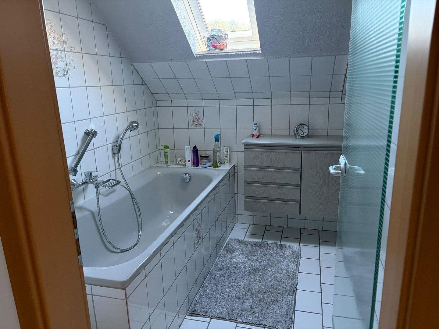 Predaj domu 290 m², pozemok 675 m², Bruchstr. 4, Hütschenhausen, Porýnie-Falcko Predaj domu 290 m², pozemok 675 m², Bruchstr. 4, Hütschenhausen, Porýnie-Falcko