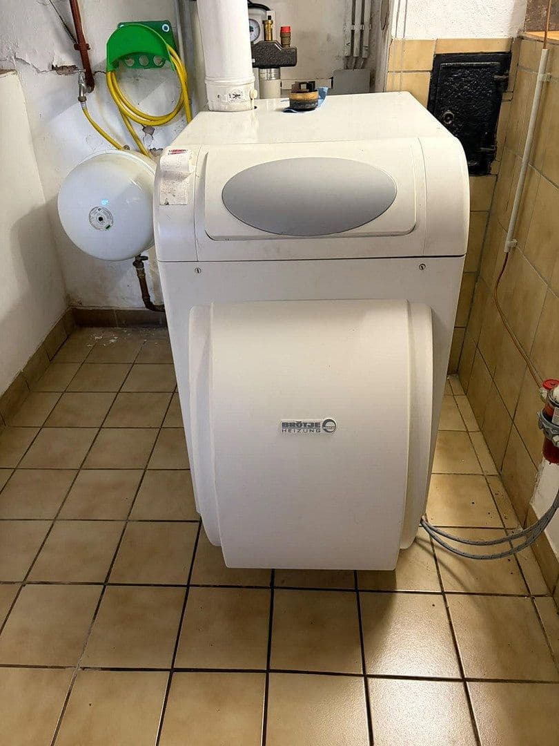 Predaj domu 290 m², pozemok 675 m², Bruchstr. 4, Hütschenhausen, Porýnie-Falcko Predaj domu 290 m², pozemok 675 m², Bruchstr. 4, Hütschenhausen, Porýnie-Falcko
