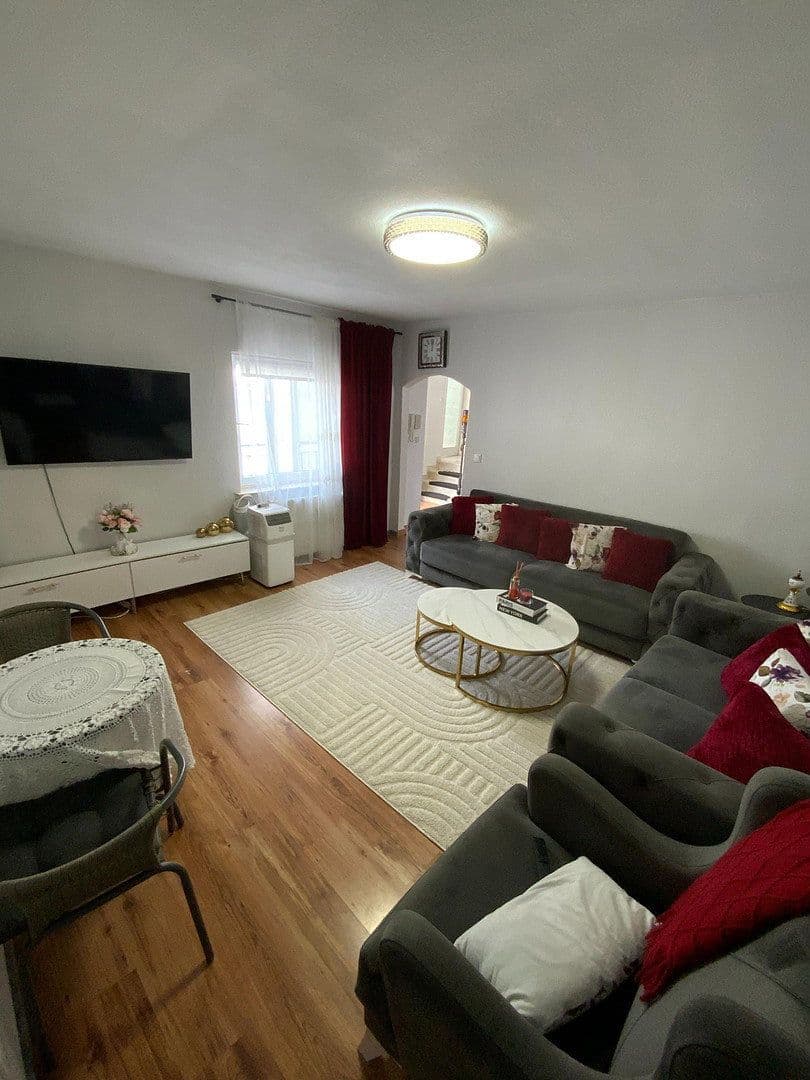 Prenájom bytu 3-izbový 60 m², Pfungstadt, Hesensko Prenájom bytu 3-izbový 60 m², Pfungstadt, Hesensko
