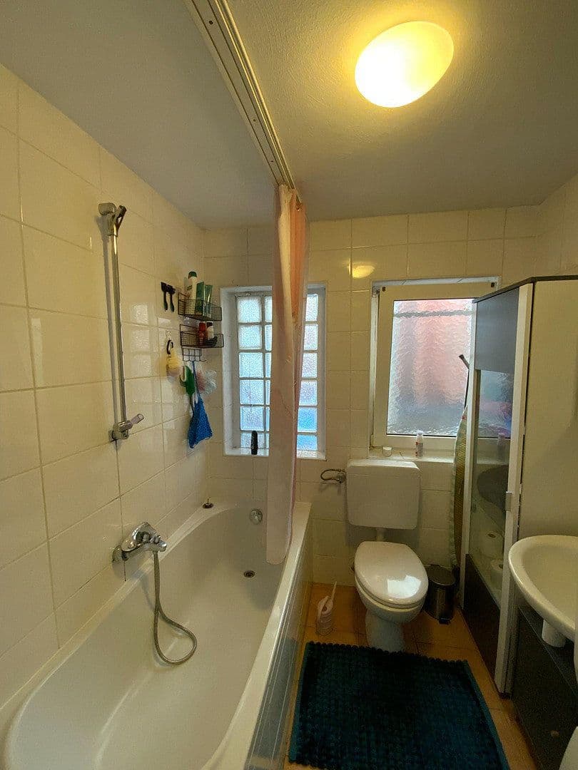Prenájom bytu 3-izbový 60 m², Pfungstadt, Hesensko Prenájom bytu 3-izbový 60 m², Pfungstadt, Hesensko