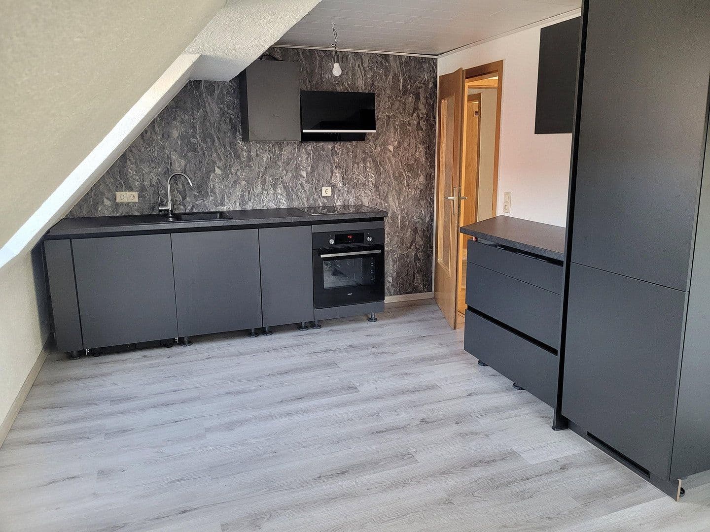 Prenájom bytu 3-izbový 65 m², Böhmenkirch, Bádensko-Wurttembersko Prenájom bytu 3-izbový 65 m², Böhmenkirch, Bádensko-Wurttembersko
