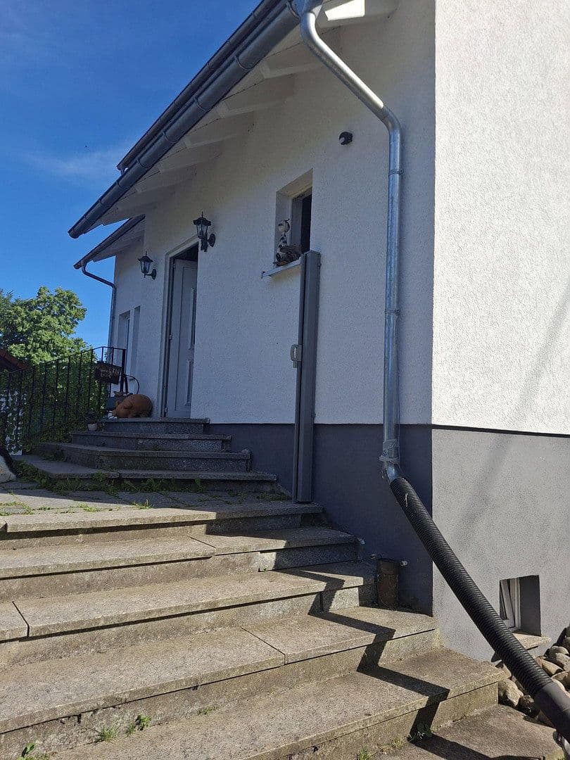 Predaj domu 150 m², pozemok 473 m², Freudenstadt, Bádensko-Wurttembersko Predaj domu 150 m², pozemok 473 m², Freudenstadt, Bádensko-Wurttembersko