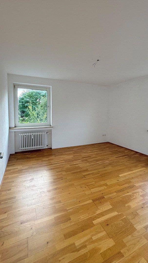 Prenájom bytu 2-izbový 55 m², Cloppenburger Weg 18, Düsseldorf, Severné Porýnie - Westfálsko Prenájom bytu 2-izbový 55 m², Cloppenburger Weg 18, Düsseldorf, Severné Porýnie - Westfálsko