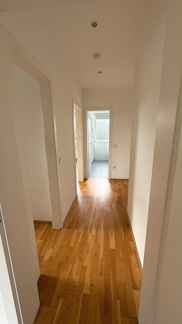 Prenájom bytu 2-izbový 55 m², Cloppenburger Weg 18, Düsseldorf, Severné Porýnie - Westfálsko Prenájom bytu 2-izbový 55 m², Cloppenburger Weg 18, Düsseldorf, Severné Porýnie - Westfálsko