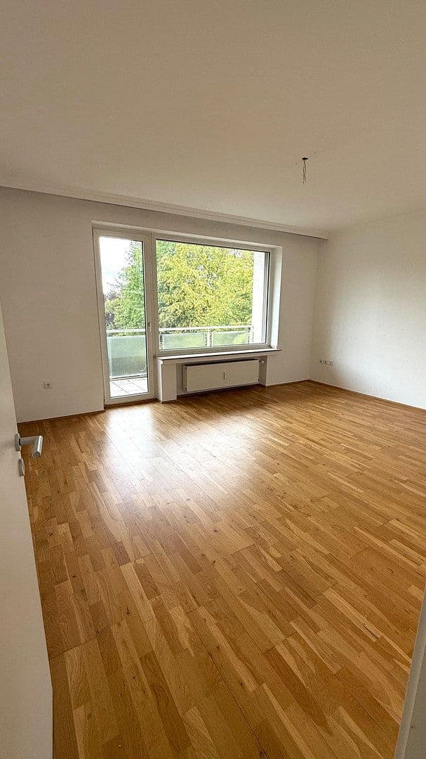 Prenájom bytu 2-izbový 55 m², Cloppenburger Weg 18, Düsseldorf, Severné Porýnie - Westfálsko Prenájom bytu 2-izbový 55 m², Cloppenburger Weg 18, Düsseldorf, Severné Porýnie - Westfálsko