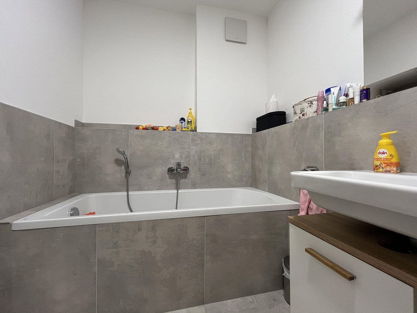 Prenájom bytu 3-izbový 89 m², Georges-Girard-Ring 9, Mechernich, Severné Porýnie - Westfálsko Prenájom bytu 3-izbový 89 m², Georges-Girard-Ring 9, Mechernich, Severné Porýnie - Westfálsko