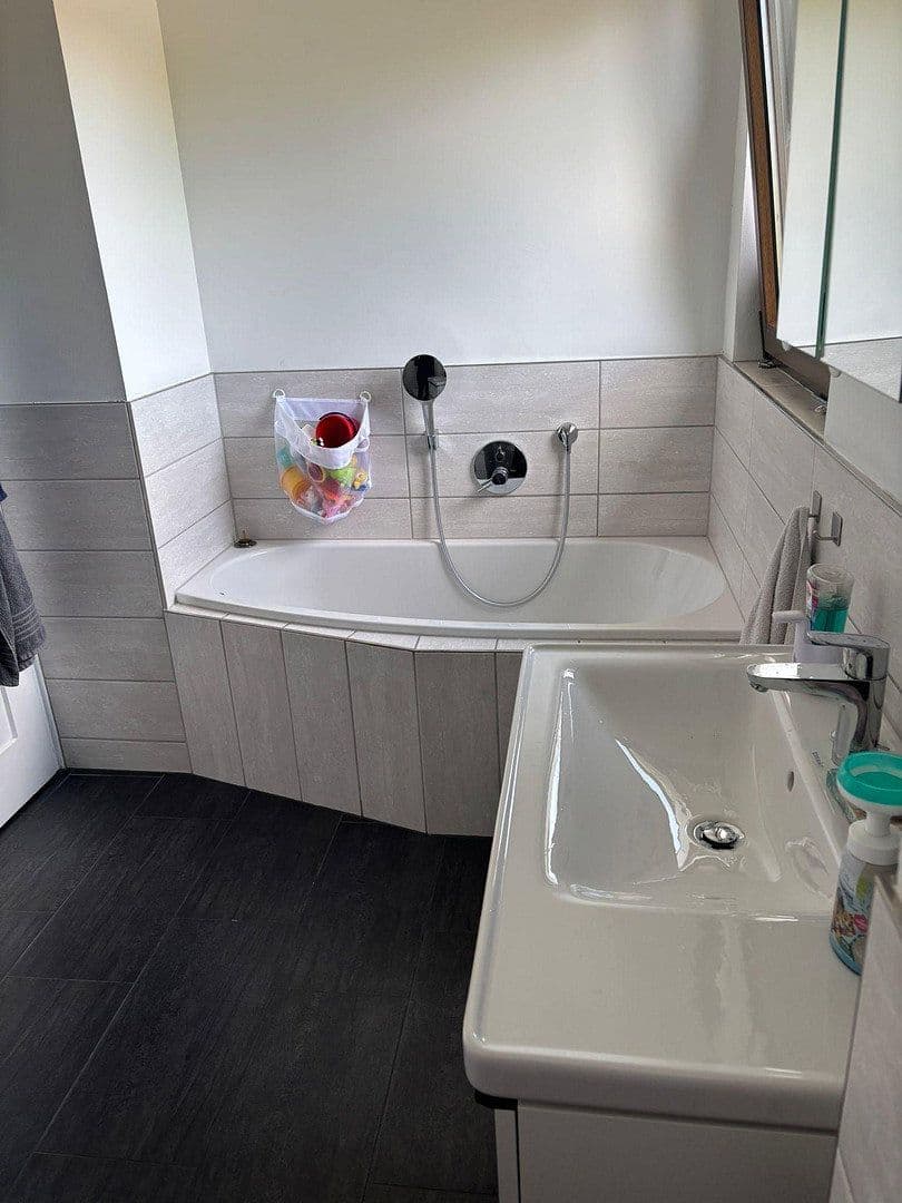 Predaj domu 208 m², pozemok 642 m², Bockelstraße 130, Stutttgart, Bádensko-Wurttembersko Predaj domu 208 m², pozemok 642 m², Bockelstraße 130, Stutttgart, Bádensko-Wurttembersko