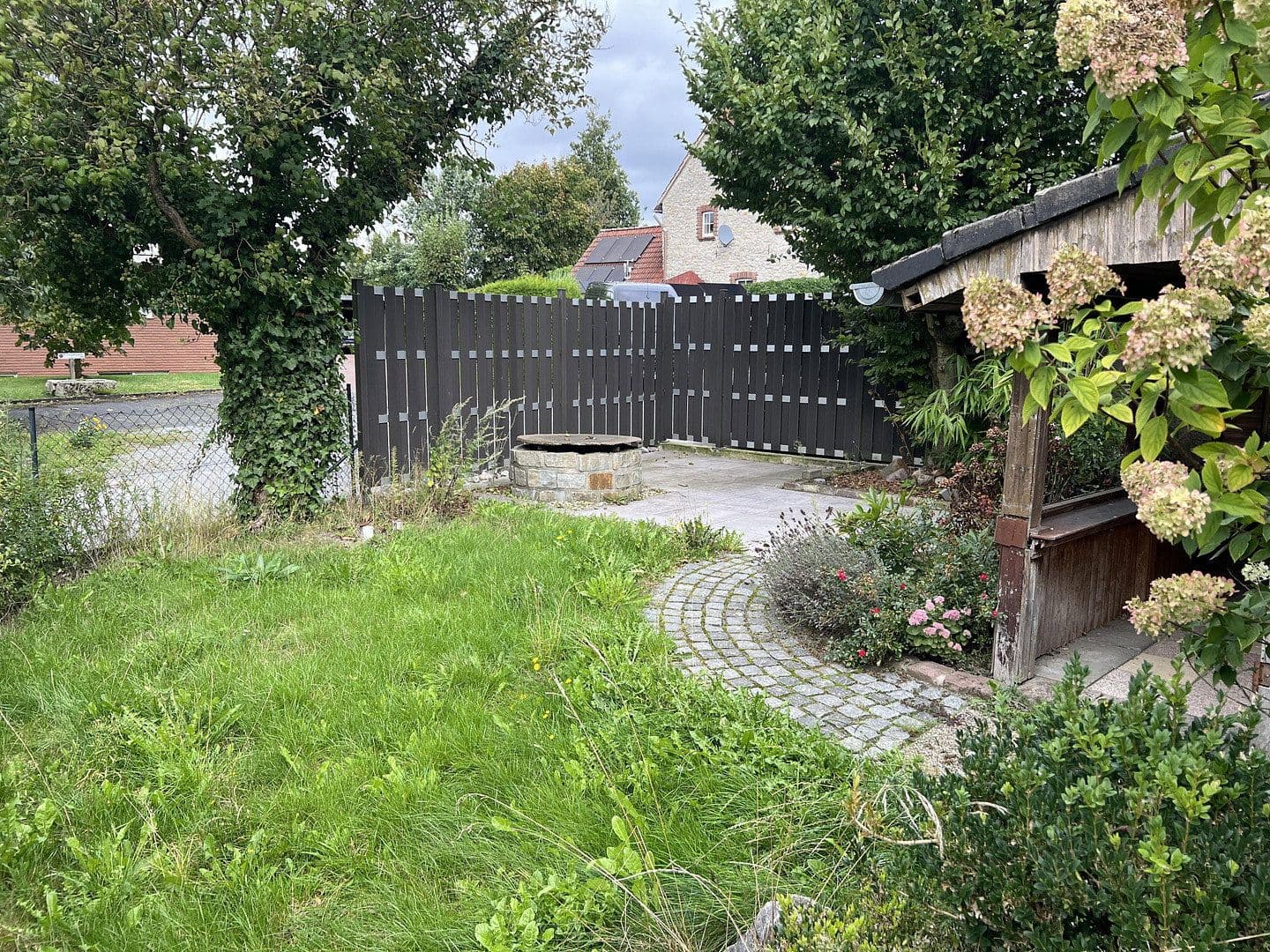 Predaj domu 125 m², pozemok 336 m², Kriegerweg 4, Schlangen, Severné Porýnie - Westfálsko Predaj domu 125 m², pozemok 336 m², Kriegerweg 4, Schlangen, Severné Porýnie - Westfálsko
