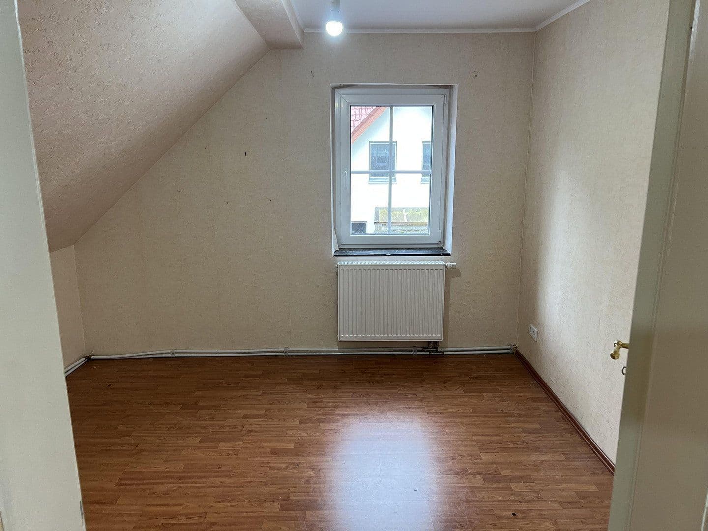 Predaj domu 125 m², pozemok 336 m², Kriegerweg 4, Schlangen, Severné Porýnie - Westfálsko Predaj domu 125 m², pozemok 336 m², Kriegerweg 4, Schlangen, Severné Porýnie - Westfálsko