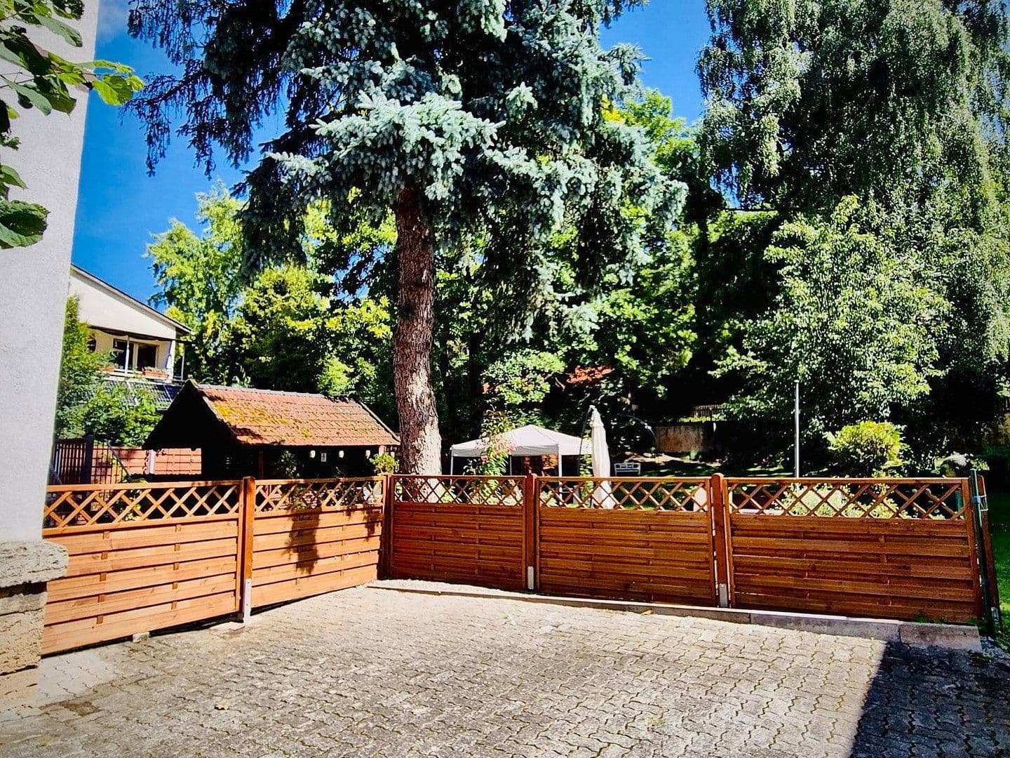 Predaj domu 150 m², pozemok 766 m², Bredelarer Str. 16, Diemelsee, Hesensko Predaj domu 150 m², pozemok 766 m², Bredelarer Str. 16, Diemelsee, Hesensko