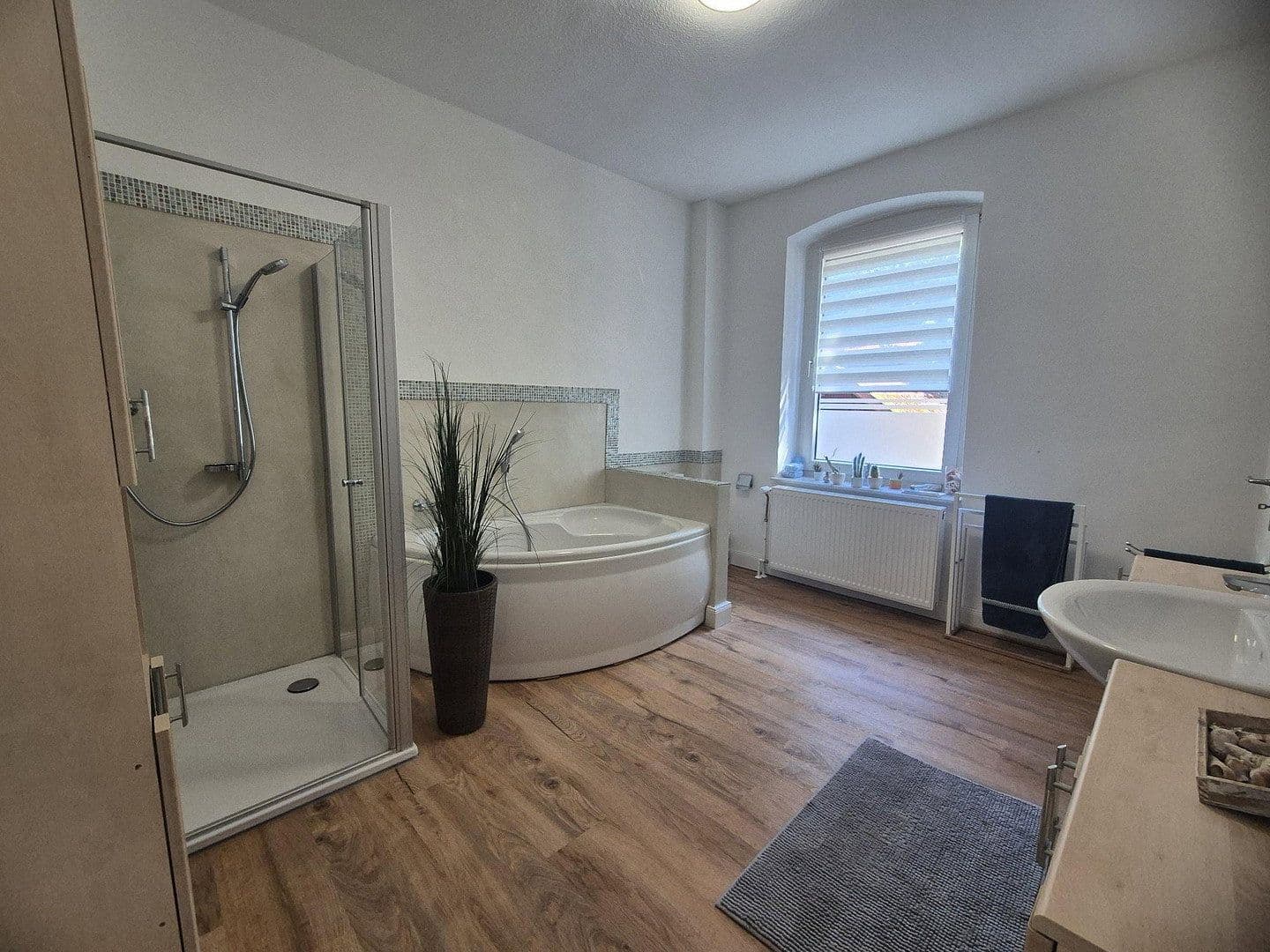Predaj domu 150 m², pozemok 766 m², Bredelarer Str. 16, Diemelsee, Hesensko Predaj domu 150 m², pozemok 766 m², Bredelarer Str. 16, Diemelsee, Hesensko