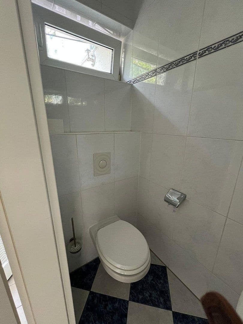 Prenájom bytu 3-izbový 114 m², Hausacker 44, Rösrath, Severné Porýnie - Westfálsko Prenájom bytu 3-izbový 114 m², Hausacker 44, Rösrath, Severné Porýnie - Westfálsko
