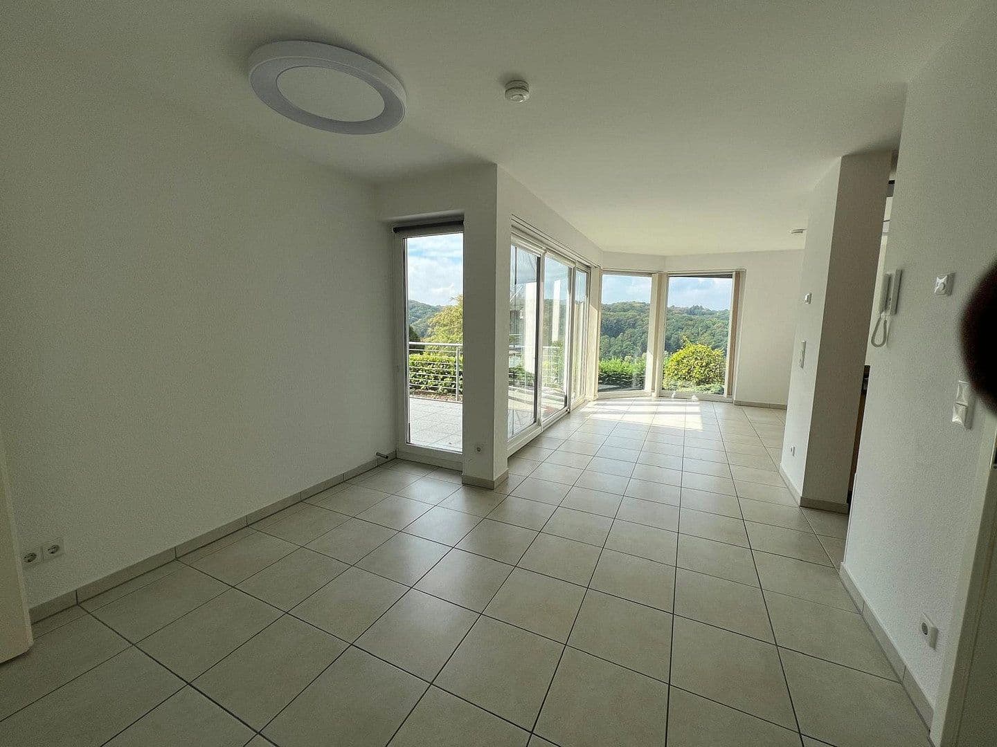 Prenájom bytu 3-izbový 114 m², Hausacker 44, Rösrath, Severné Porýnie - Westfálsko Prenájom bytu 3-izbový 114 m², Hausacker 44, Rösrath, Severné Porýnie - Westfálsko