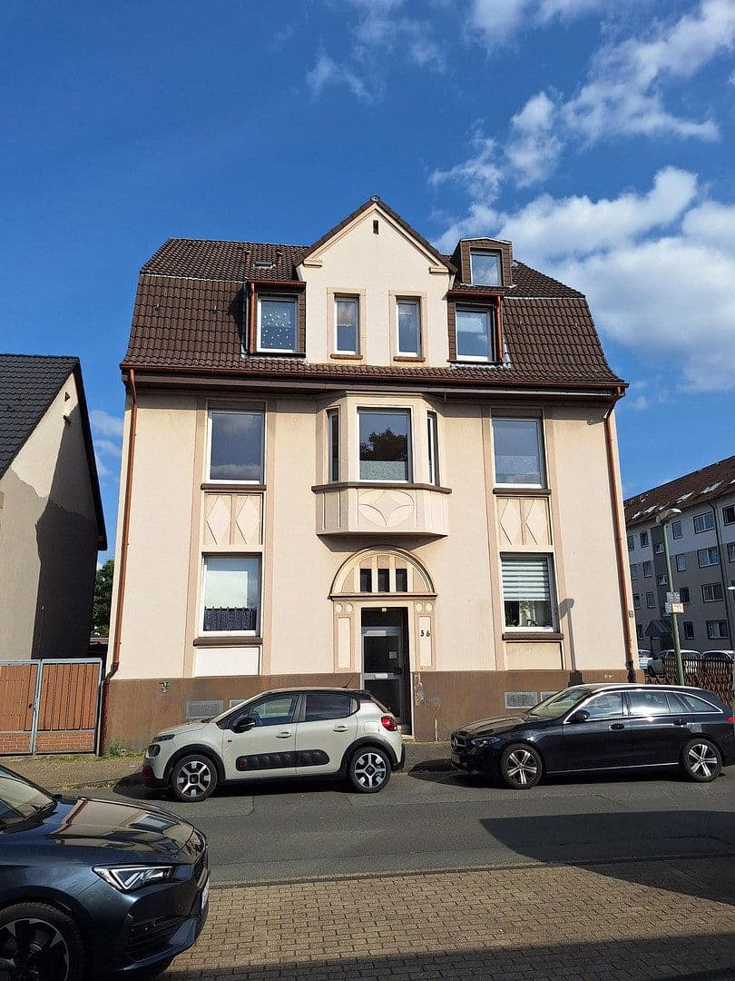 Prenájom bytu 4-izbový 98 m², Gleisstraße 36, Essen, Severné Porýnie - Westfálsko Prenájom bytu 4-izbový 98 m², Gleisstraße 36, Essen, Severné Porýnie - Westfálsko