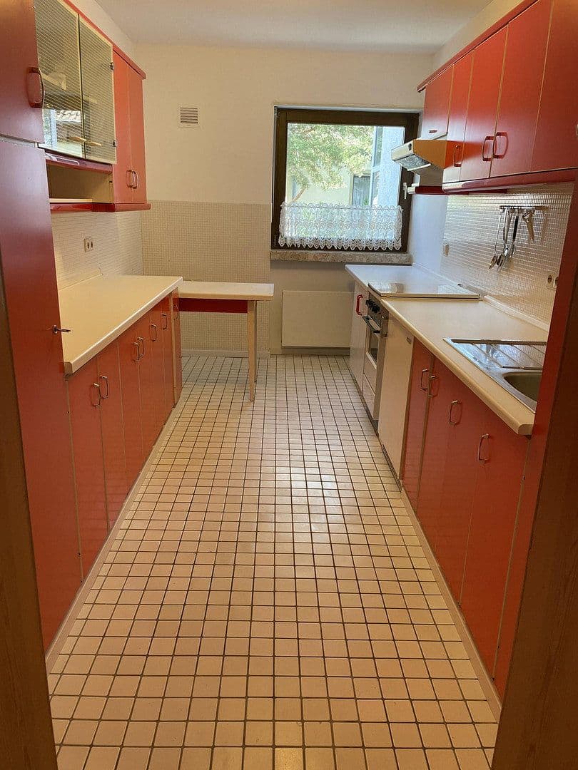 Predaj domu 240 m², pozemok 812 m², von Schleiffras-Str 33, Fulda, Hesensko Predaj domu 240 m², pozemok 812 m², von Schleiffras-Str 33, Fulda, Hesensko