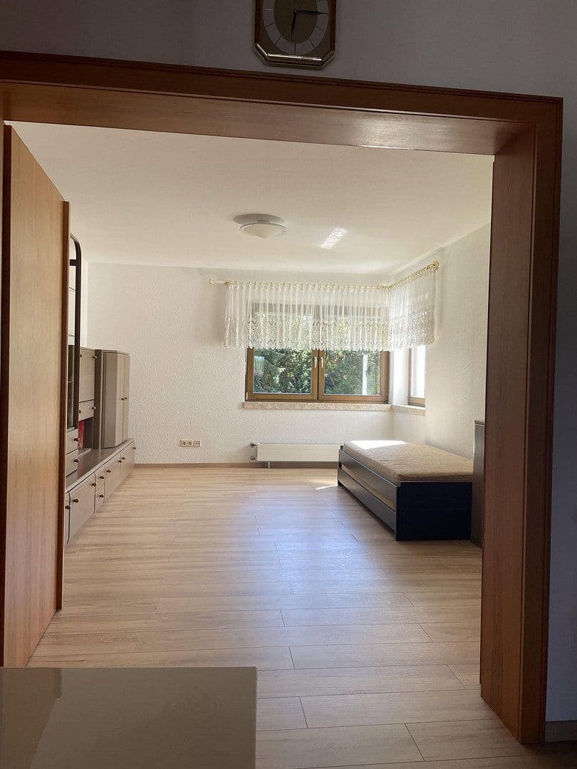 Predaj domu 240 m², pozemok 812 m², von Schleiffras-Str 33, Fulda, Hesensko Predaj domu 240 m², pozemok 812 m², von Schleiffras-Str 33, Fulda, Hesensko