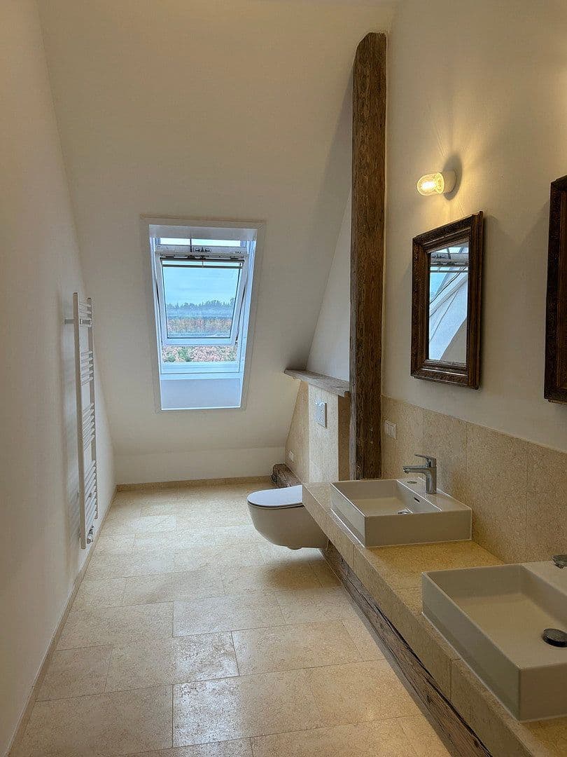 Prenájom bytu 3-izbový 120 m², Horn, Dolné Rakúsko Prenájom bytu 3-izbový 120 m², Horn, Dolné Rakúsko