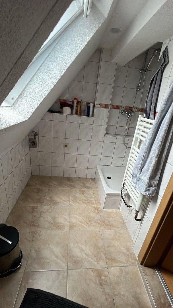 Prenájom bytu 4-izbový 100 m², Simmozheimer str 16, Weil der Stadt, Bádensko-Wurttembersko Prenájom bytu 4-izbový 100 m², Simmozheimer str 16, Weil der Stadt, Bádensko-Wurttembersko