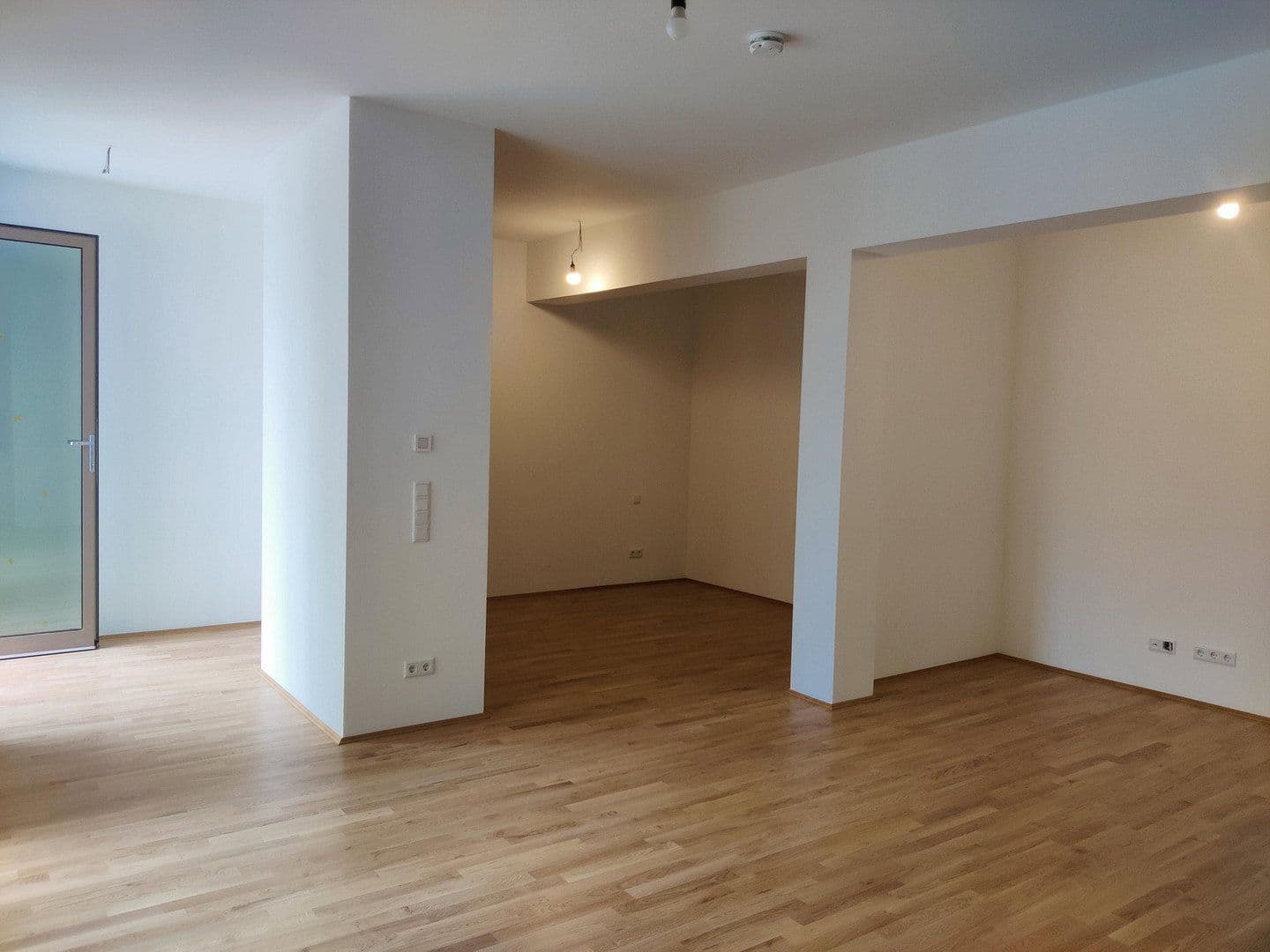 Prenájom bytu 1-izbový 57 m², Berlin, Berlín Prenájom bytu 1-izbový 57 m², Berlin, Berlín