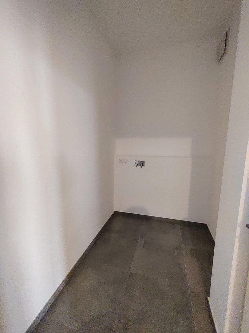 Prenájom bytu 1-izbový 57 m², Berlin, Berlín Prenájom bytu 1-izbový 57 m², Berlin, Berlín