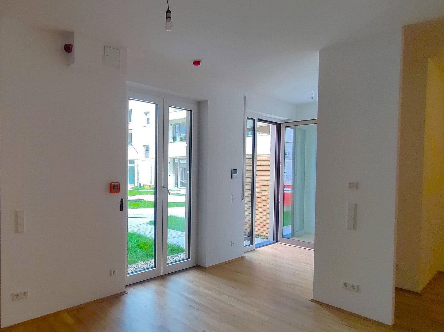 Prenájom bytu 1-izbový 57 m², Berlin, Berlín Prenájom bytu 1-izbový 57 m², Berlin, Berlín