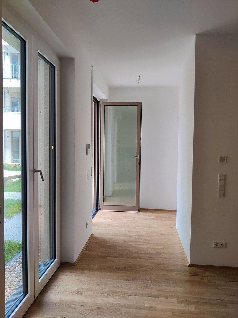 Prenájom bytu 1-izbový 57 m², Berlin, Berlín Prenájom bytu 1-izbový 57 m², Berlin, Berlín