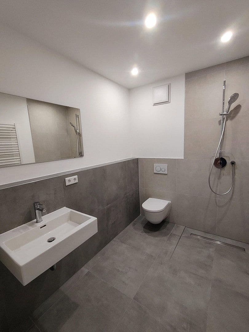 Prenájom bytu 1-izbový 57 m², Berlin, Berlín Prenájom bytu 1-izbový 57 m², Berlin, Berlín