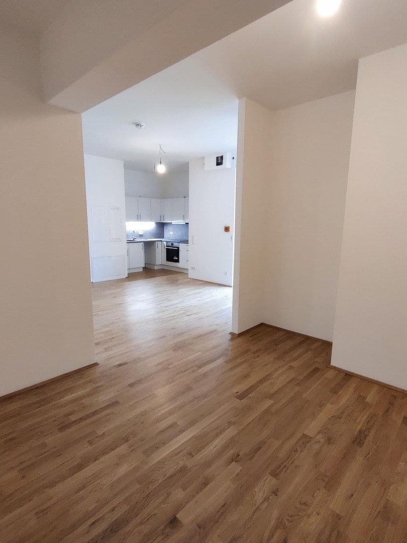 Prenájom bytu 1-izbový 57 m², Berlin, Berlín Prenájom bytu 1-izbový 57 m², Berlin, Berlín