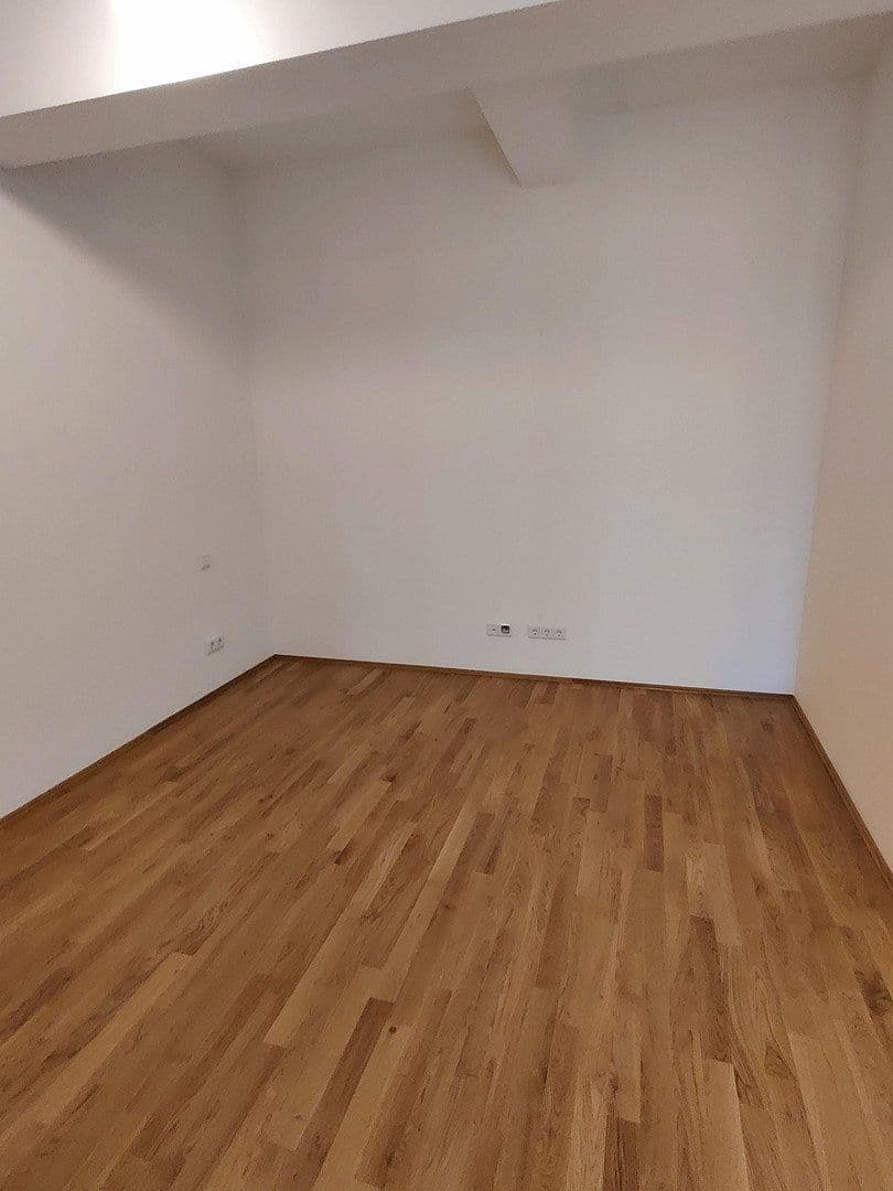 Prenájom bytu 1-izbový 57 m², Berlin, Berlín Prenájom bytu 1-izbový 57 m², Berlin, Berlín