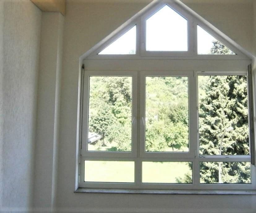 Prenájom bytu 4-izbový 112 m², Lorch, Bádensko-Wurttembersko Prenájom bytu 4-izbový 112 m², Lorch, Bádensko-Wurttembersko
