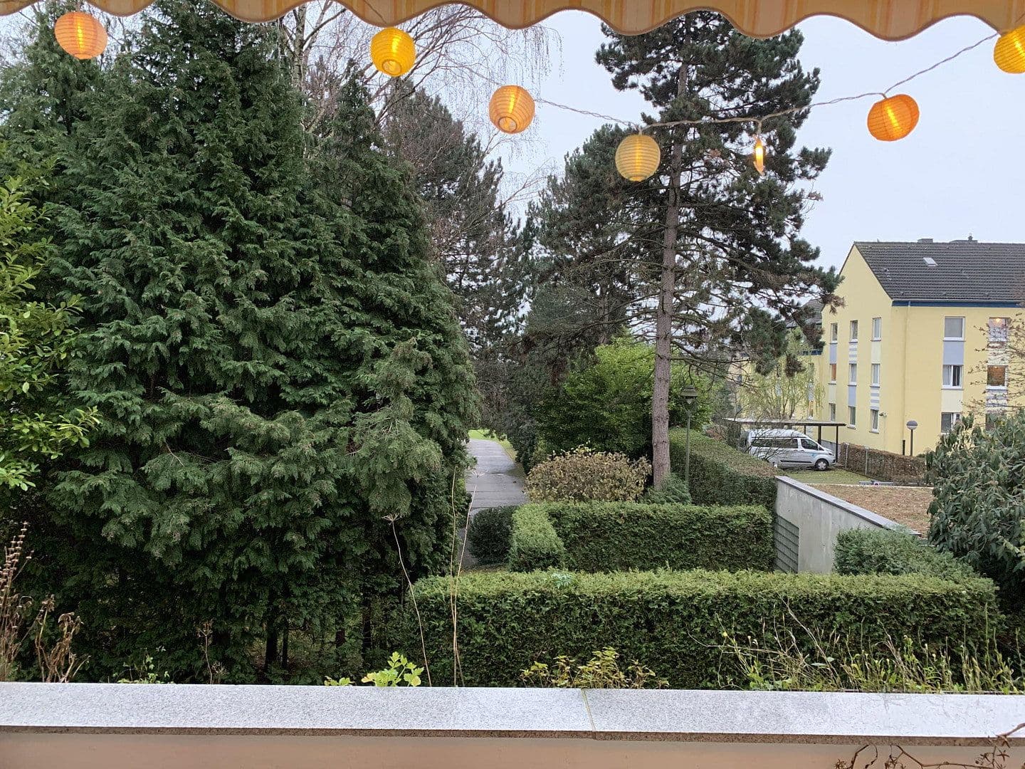 Prenájom bytu 3-izbový 88 m², Essen (Holsterhausen), Severné Porýnie - Westfálsko Prenájom bytu 3-izbový 88 m², Essen (Holsterhausen), Severné Porýnie - Westfálsko