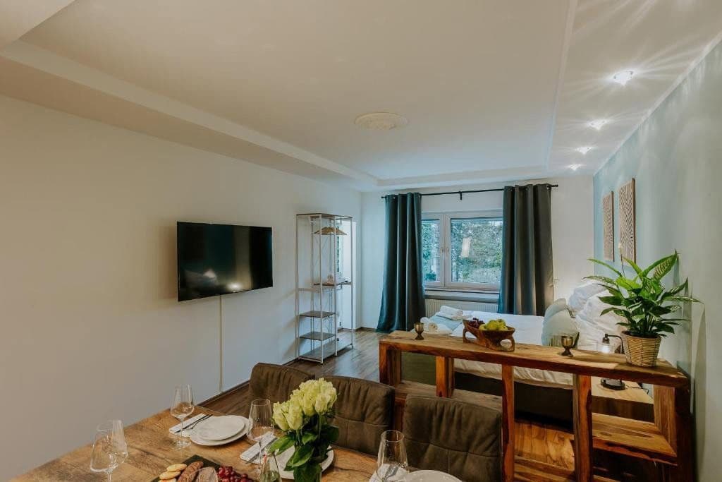 Prenájom bytu 3-izbový 88 m², Essen (Holsterhausen), Severné Porýnie - Westfálsko Prenájom bytu 3-izbový 88 m², Essen (Holsterhausen), Severné Porýnie - Westfálsko