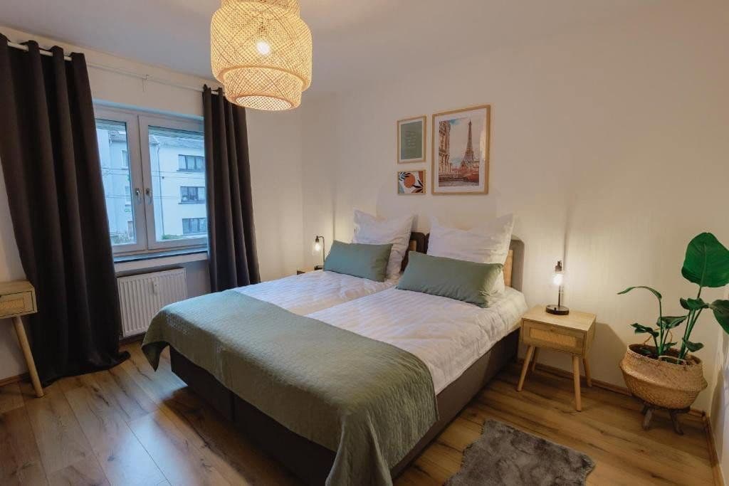 Prenájom bytu 3-izbový 88 m², Essen (Holsterhausen), Severné Porýnie - Westfálsko Prenájom bytu 3-izbový 88 m², Essen (Holsterhausen), Severné Porýnie - Westfálsko
