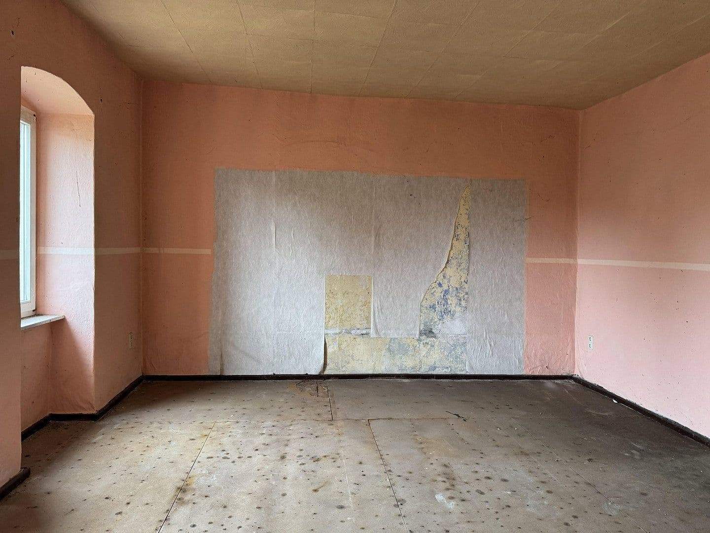 Predaj domu 320 m², pozemok 672 m², Ernst-Thälmann-Straße -13, Wettin-Löbejün, Sasko-Anhaltsko Predaj domu 320 m², pozemok 672 m², Ernst-Thälmann-Straße -13, Wettin-Löbejün, Sasko-Anhaltsko