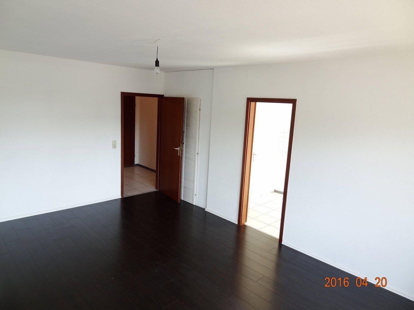 Prenájom bytu 2-izbový 66 m², Aachenerstr 1372, Köln, Severné Porýnie - Westfálsko Prenájom bytu 2-izbový 66 m², Aachenerstr 1372, Köln, Severné Porýnie - Westfálsko