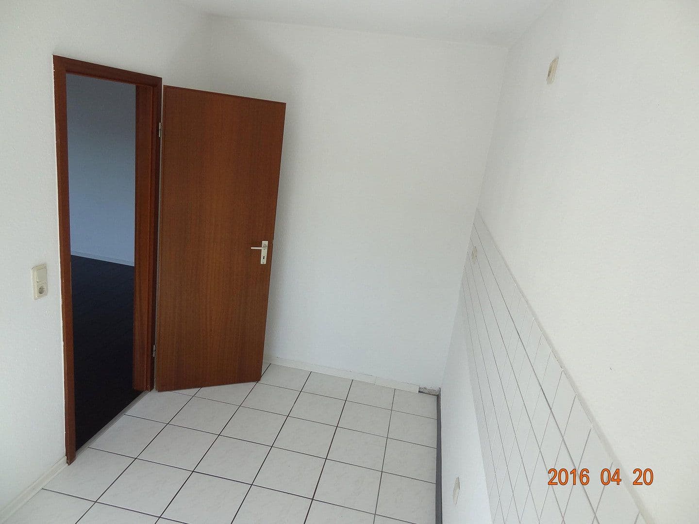 Prenájom bytu 2-izbový 66 m², Aachenerstr 1372, Köln, Severné Porýnie - Westfálsko Prenájom bytu 2-izbový 66 m², Aachenerstr 1372, Köln, Severné Porýnie - Westfálsko