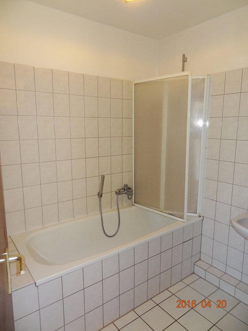 Prenájom bytu 2-izbový 66 m², Aachenerstr 1372, Köln, Severné Porýnie - Westfálsko Prenájom bytu 2-izbový 66 m², Aachenerstr 1372, Köln, Severné Porýnie - Westfálsko