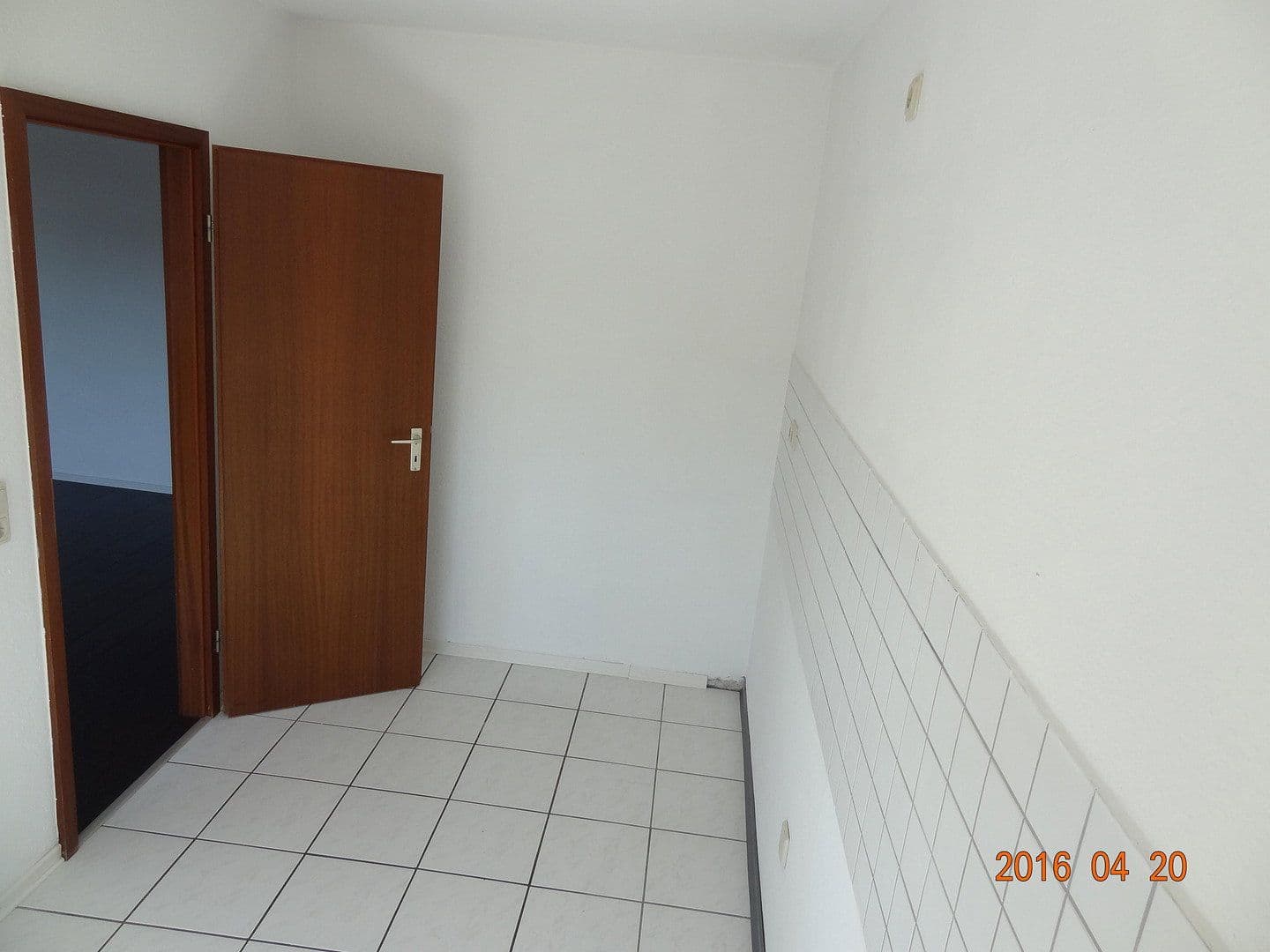 Prenájom bytu 2-izbový 66 m², Aachenerstr 1372, Köln, Severné Porýnie - Westfálsko Prenájom bytu 2-izbový 66 m², Aachenerstr 1372, Köln, Severné Porýnie - Westfálsko