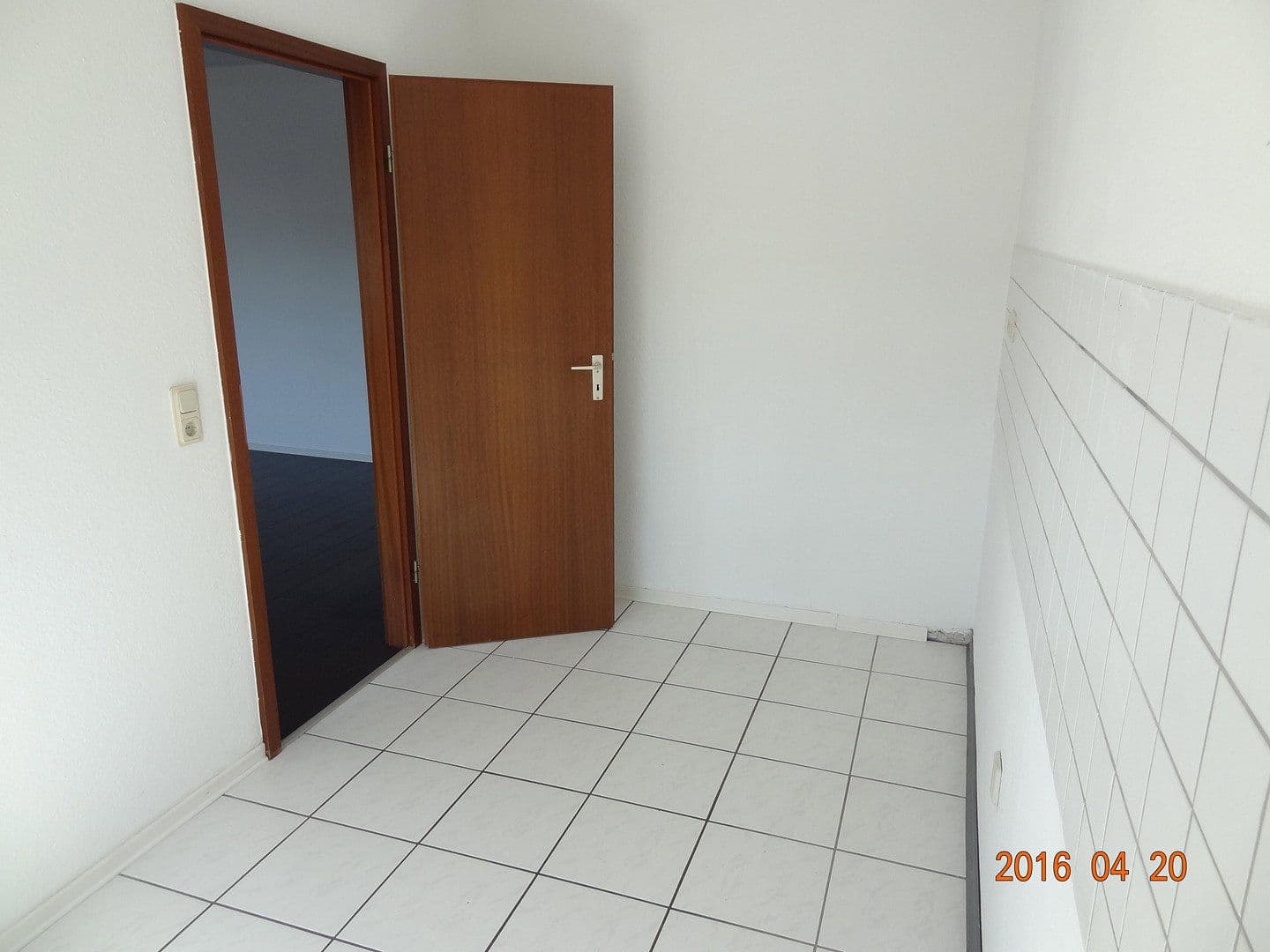 Prenájom bytu 2-izbový 66 m², Aachenerstr 1372, Köln, Severné Porýnie - Westfálsko Prenájom bytu 2-izbový 66 m², Aachenerstr 1372, Köln, Severné Porýnie - Westfálsko
