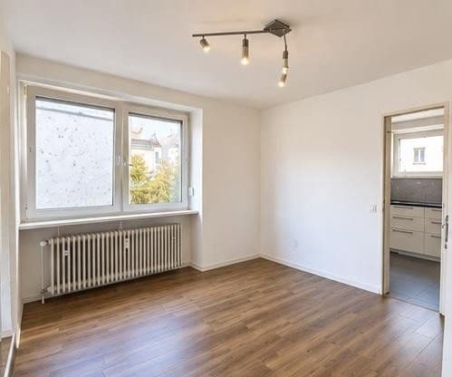 Prenájom bytu 2-izbový 78 m², Palliener Straße 36, Trier, Porýnie-Falcko Prenájom bytu 2-izbový 78 m², Palliener Straße 36, Trier, Porýnie-Falcko