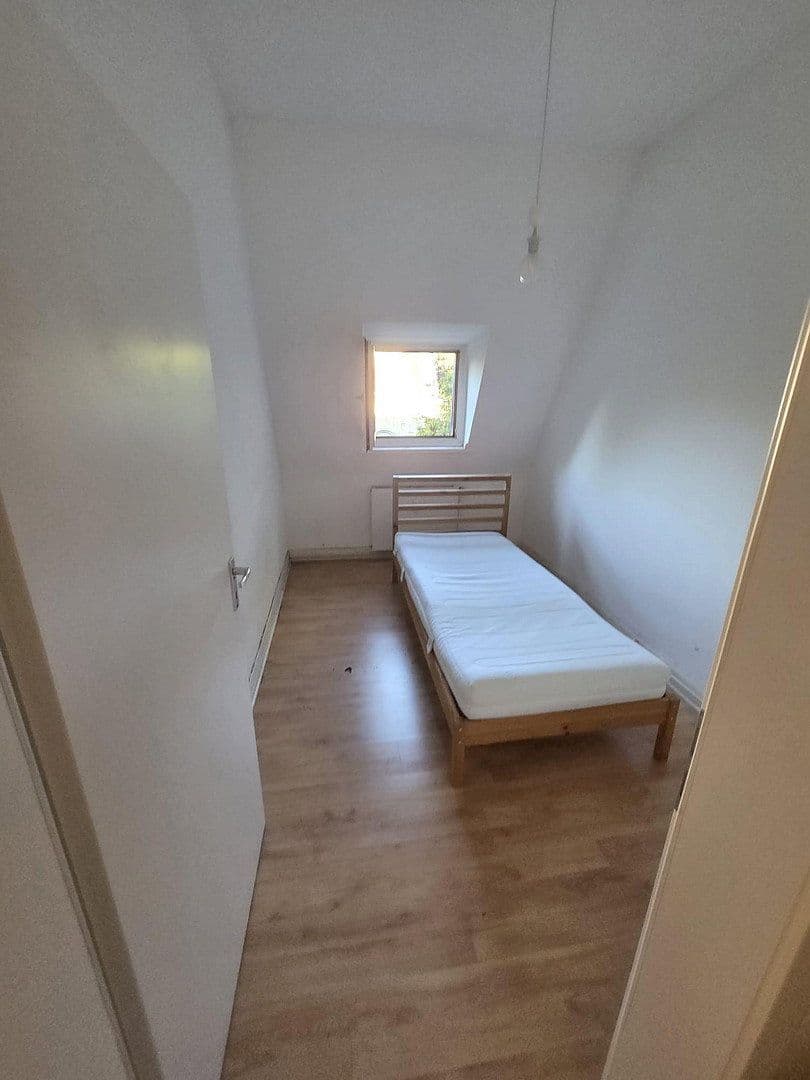 Prenájom bytu 2-izbový 45 m², Moselstraße 35, Duisburg, Severné Porýnie - Westfálsko Prenájom bytu 2-izbový 45 m², Moselstraße 35, Duisburg, Severné Porýnie - Westfálsko