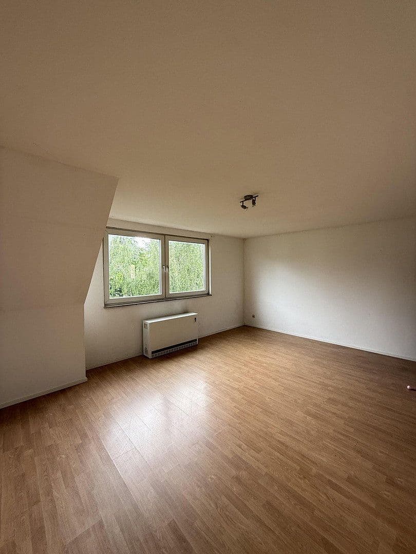 Prenájom bytu 3-izbový 86 m², Buddestraße 14, Essen, Severné Porýnie - Westfálsko Prenájom bytu 3-izbový 86 m², Buddestraße 14, Essen, Severné Porýnie - Westfálsko