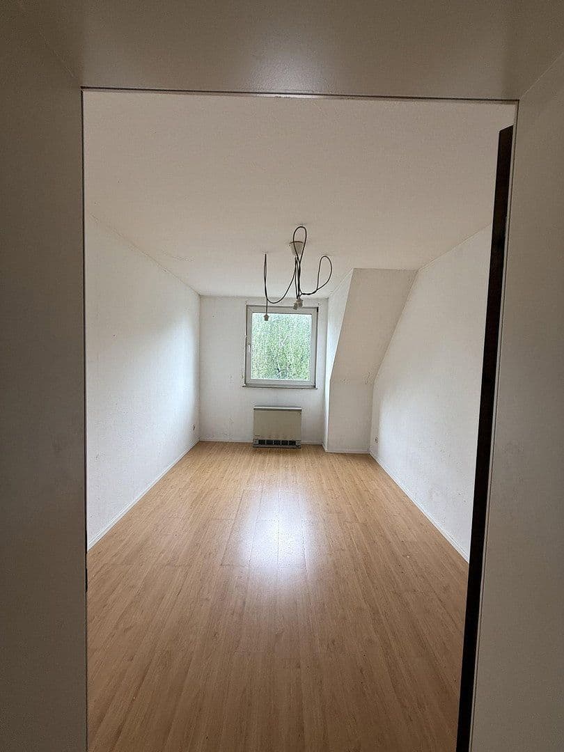 Prenájom bytu 3-izbový 86 m², Buddestraße 14, Essen, Severné Porýnie - Westfálsko Prenájom bytu 3-izbový 86 m², Buddestraße 14, Essen, Severné Porýnie - Westfálsko