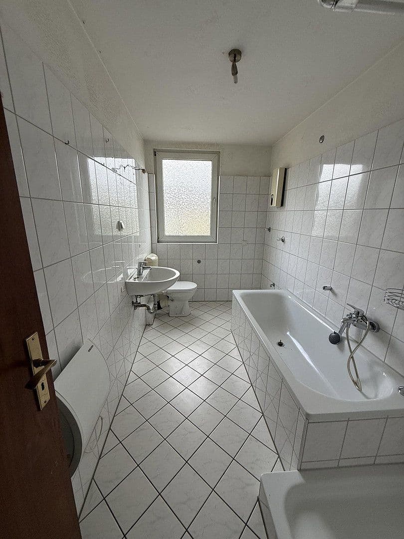 Prenájom bytu 3-izbový 86 m², Buddestraße 14, Essen, Severné Porýnie - Westfálsko Prenájom bytu 3-izbový 86 m², Buddestraße 14, Essen, Severné Porýnie - Westfálsko