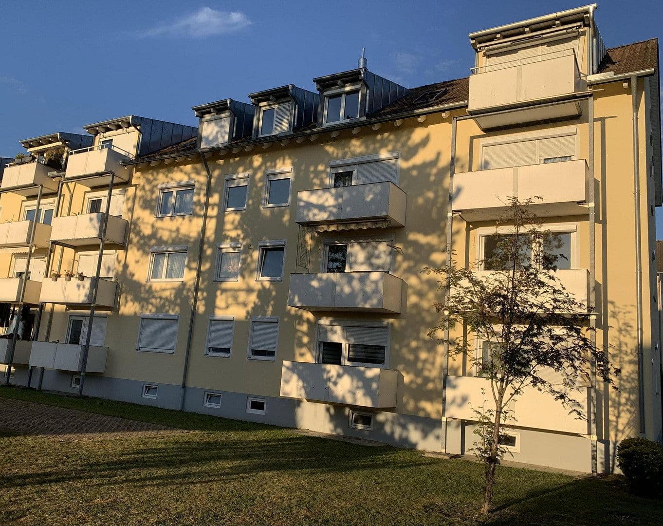 Predaj bytu 3-izbový 67 m², Kissing, Bavorsko Predaj bytu 3-izbový 67 m², Kissing, Bavorsko